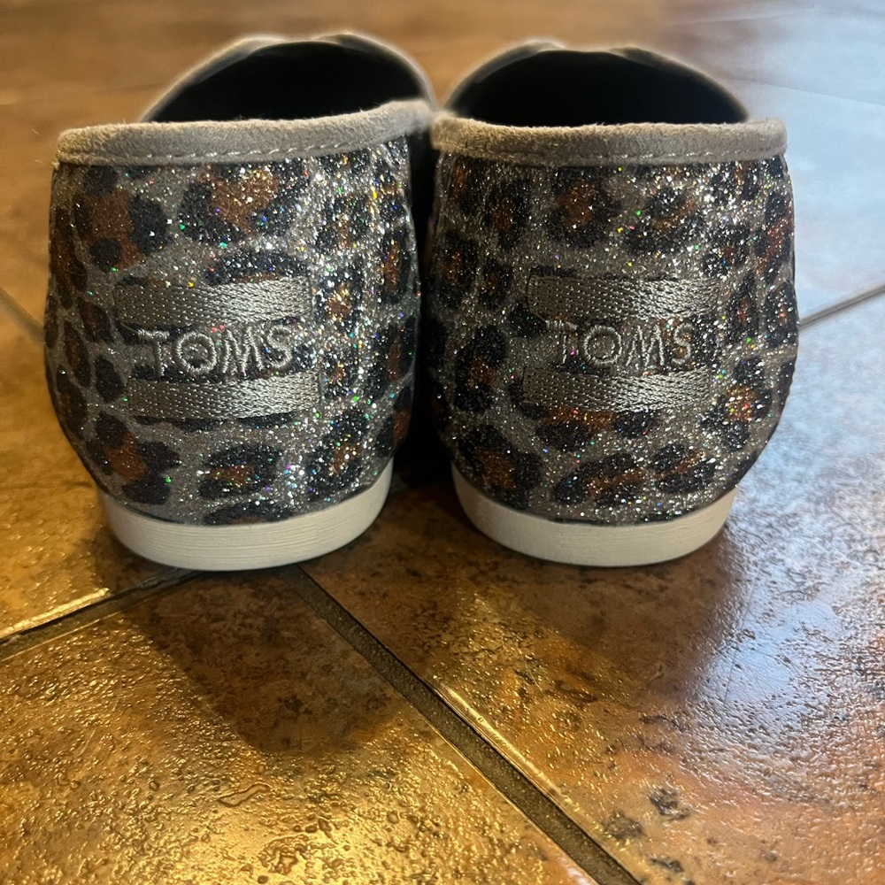 TOMS Alpargata Silver Glitter Cheetah Print Shoes Size‎ 6.5 - Picture 8 of 10